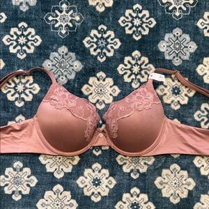 Victorias Secret Push-up Bra NWT